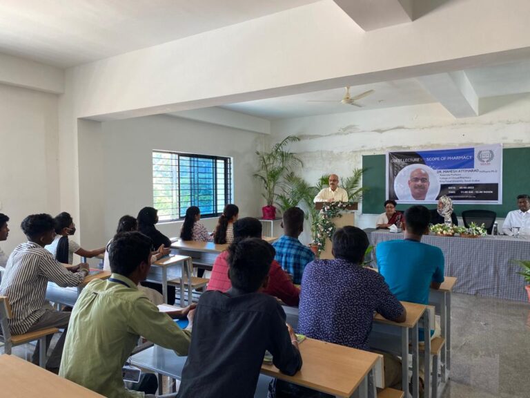 King Faisal University Professor Dr. Mahesh Attimarad Offers Career Guidance to Vidya Siri College of Pharmacy Students