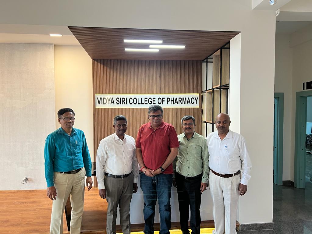 Inspiring Speech by Dr. Prem Kumar on the Life and Contributions of M.L. Schroff at Vidya Siri College of Pharmacy Dr. Prem Kumar Honors M.L. Schroff, Father of Indian Pharmaceutical Education, at Vidya Siri College of Pharmacy