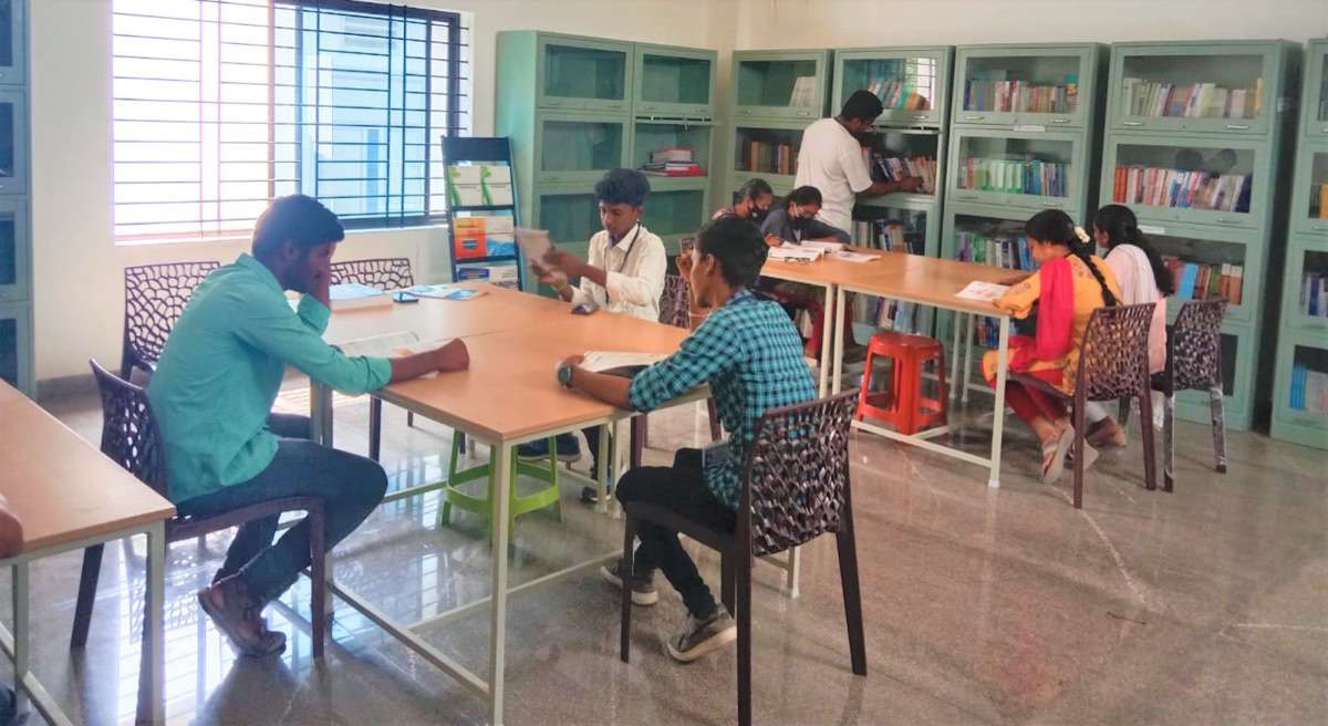 VSCP college library