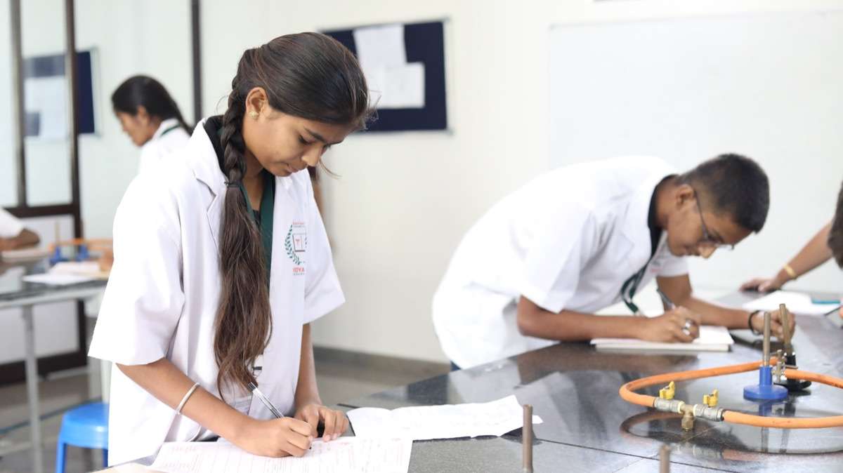 VSCP student working in pharmacy laboratory